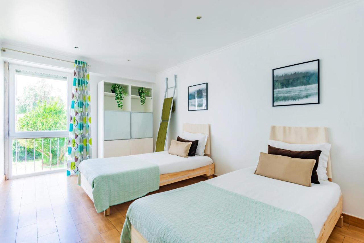 Santo Amaro Beach Family Stays Оэйраш Экстерьер фото