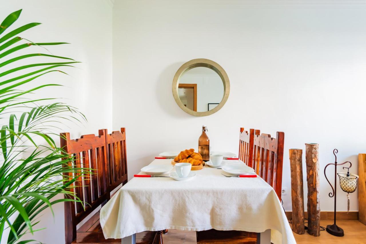 Santo Amaro Beach Family Stays Оэйраш Экстерьер фото