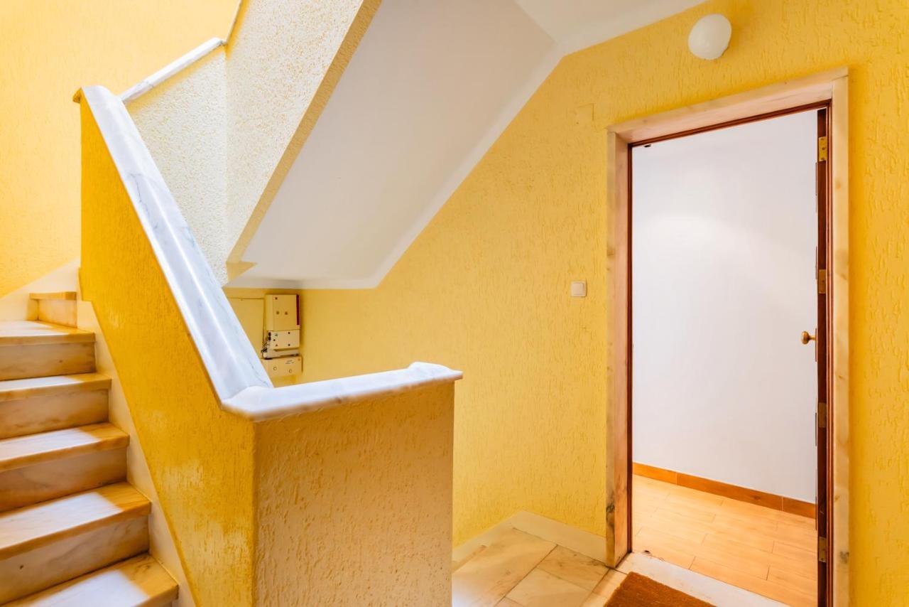 Santo Amaro Beach Family Stays Оэйраш Экстерьер фото